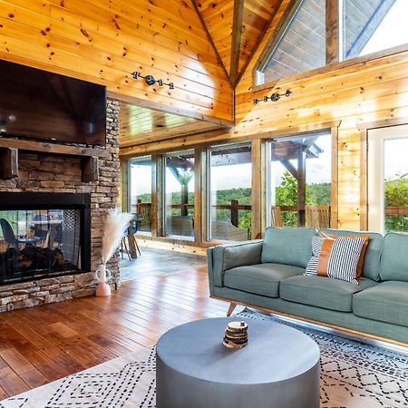 The Solstice - Amenities Galore Mountain Retreat Gatlinburg Exteriör bild