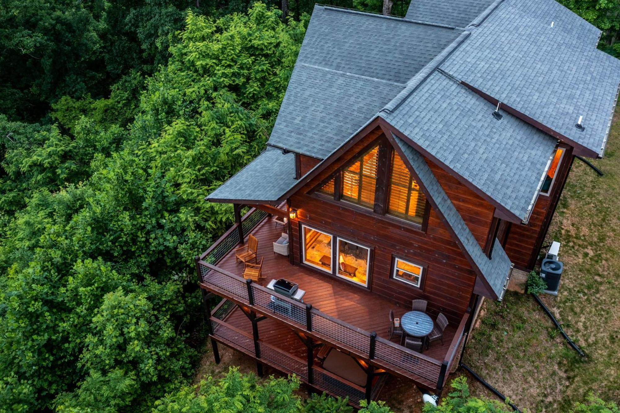 The Solstice - Amenities Galore Mountain Retreat Gatlinburg Exteriör bild