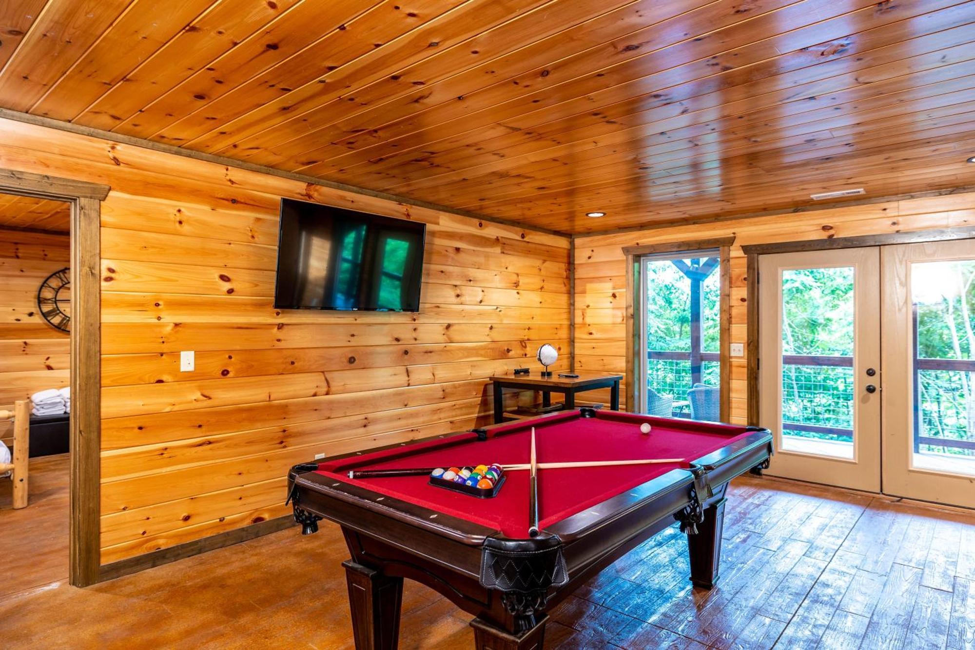 The Solstice - Amenities Galore Mountain Retreat Gatlinburg Exteriör bild
