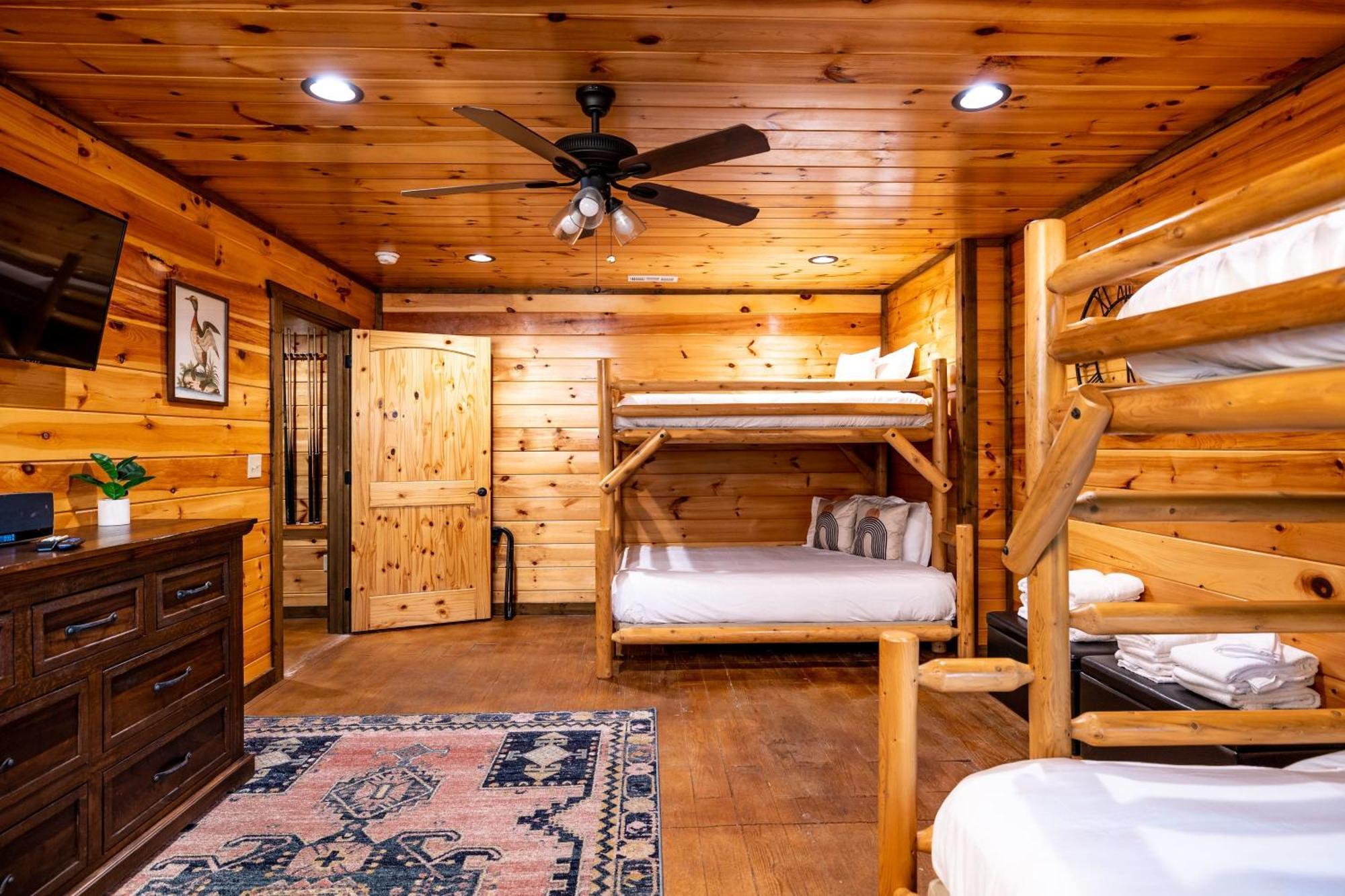 The Solstice - Amenities Galore Mountain Retreat Gatlinburg Exteriör bild