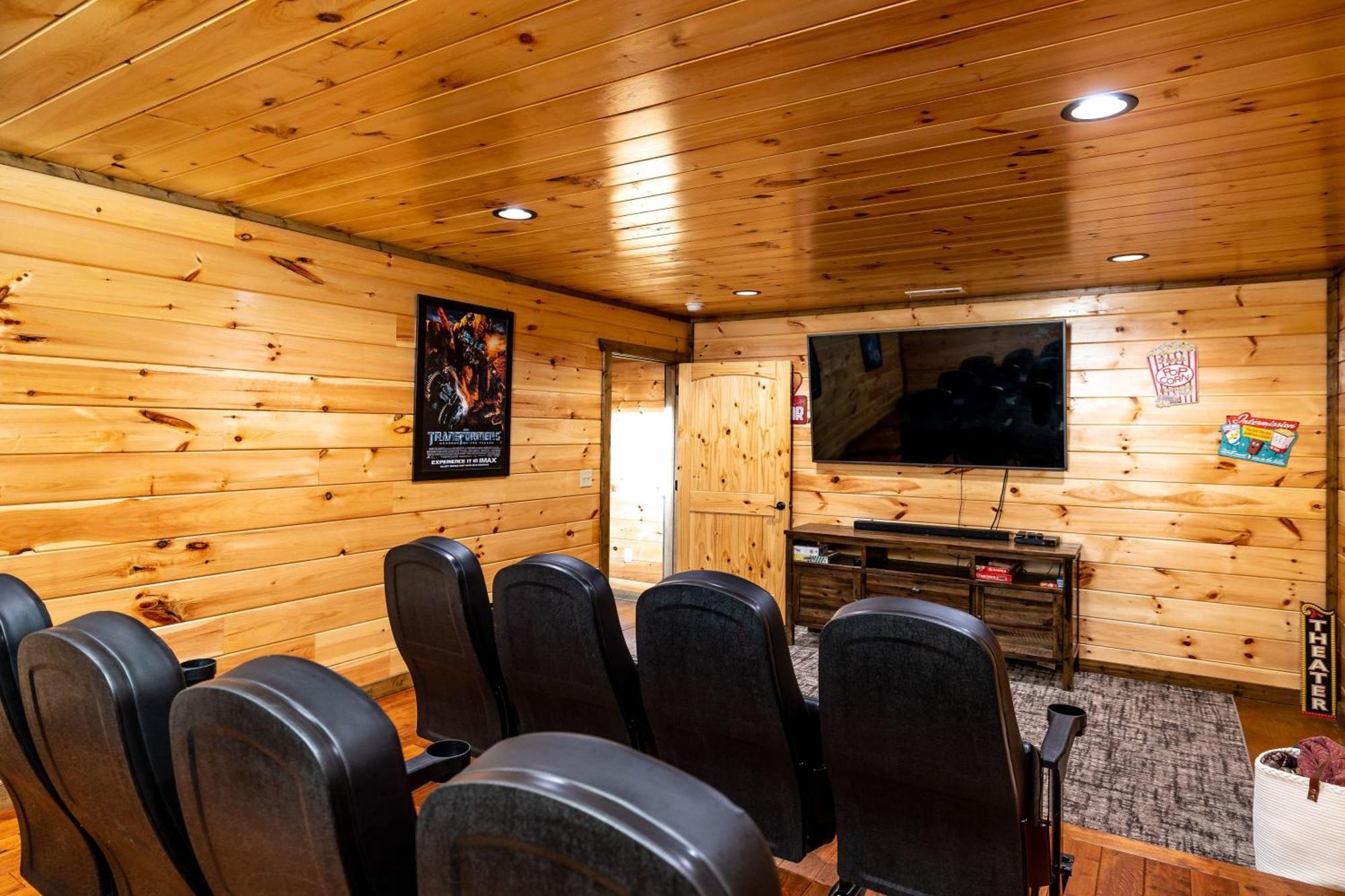 The Solstice - Amenities Galore Mountain Retreat Gatlinburg Exteriör bild