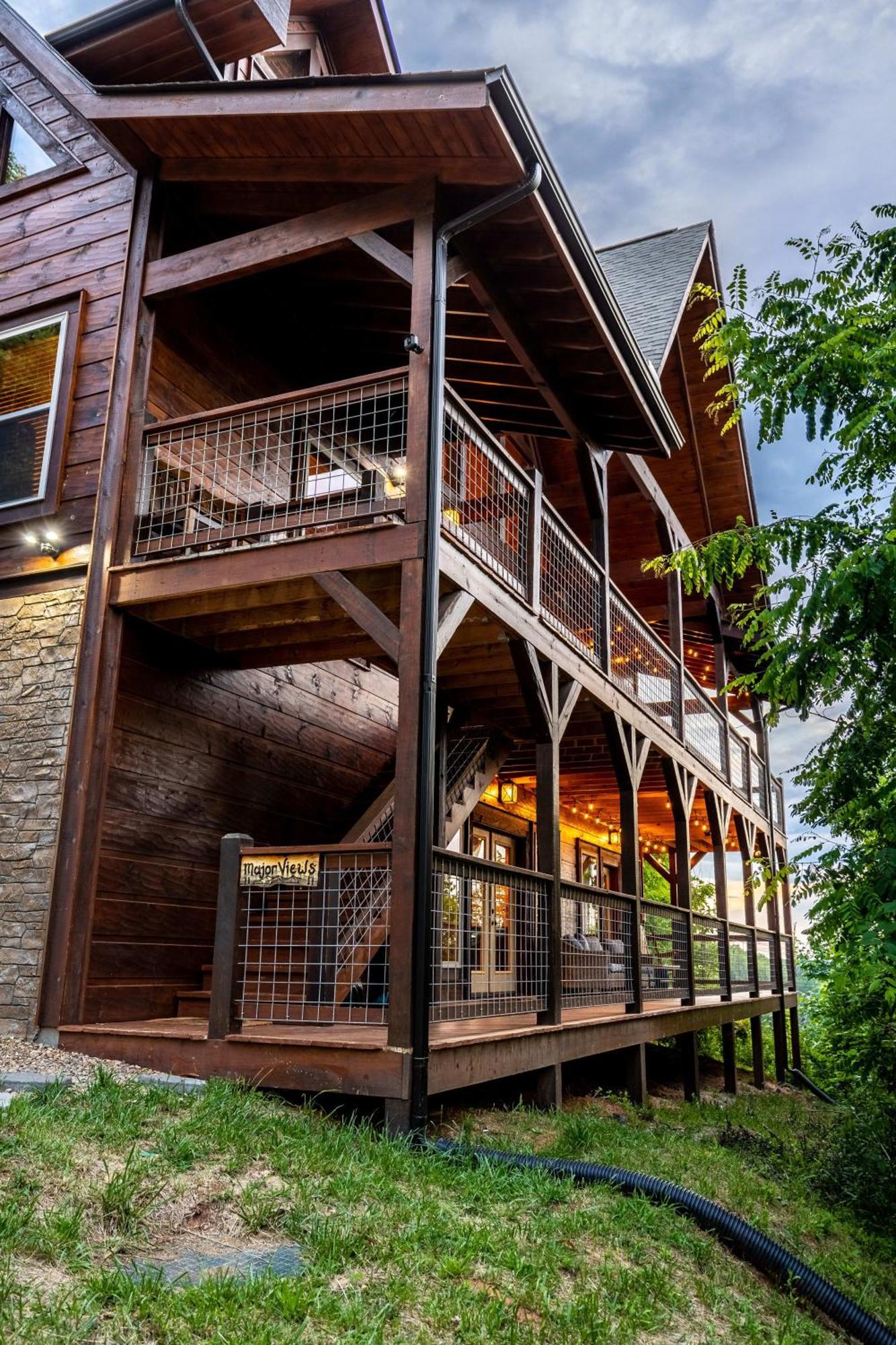 The Solstice - Amenities Galore Mountain Retreat Gatlinburg Exteriör bild