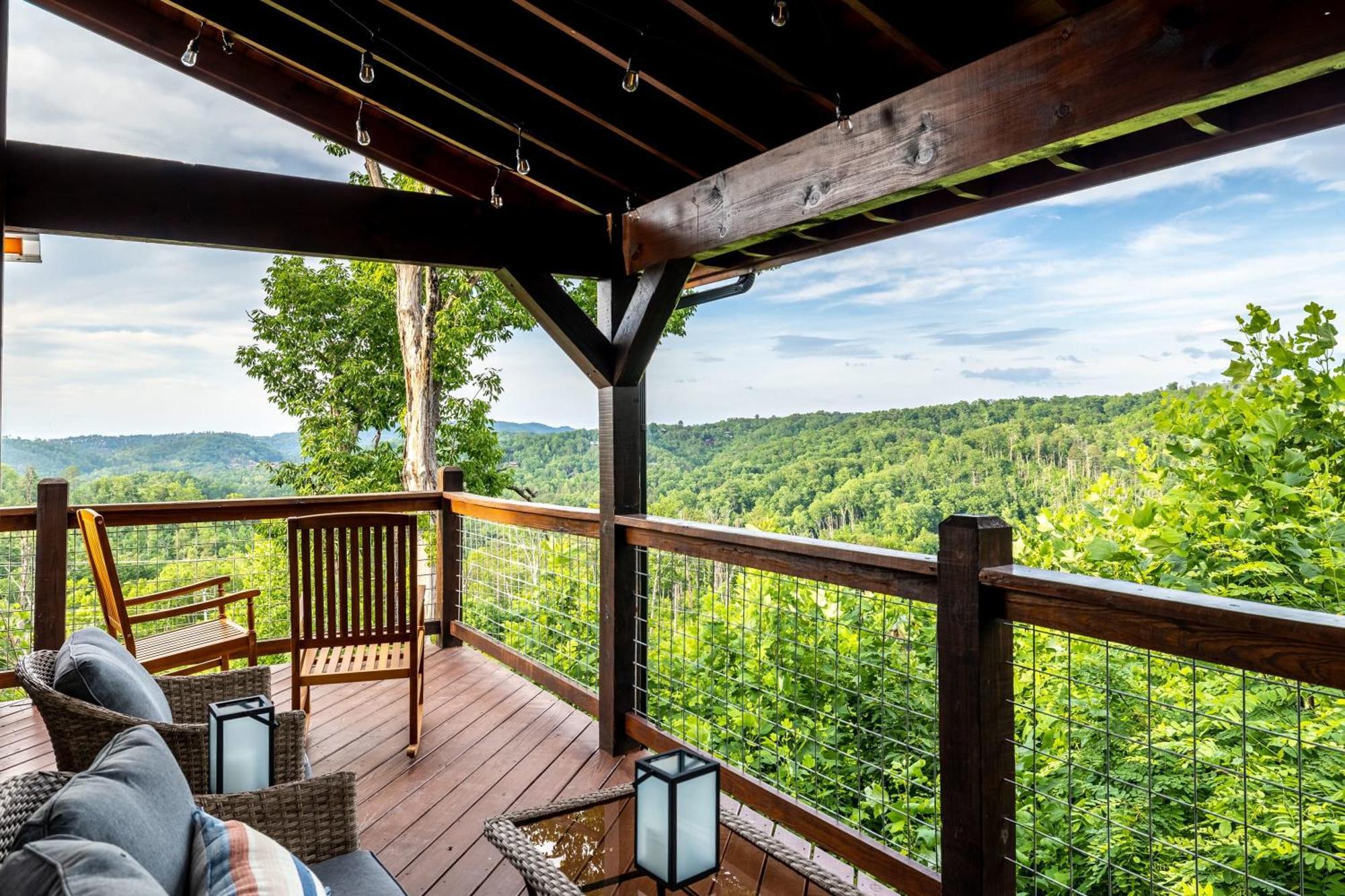 The Solstice - Amenities Galore Mountain Retreat Gatlinburg Exteriör bild
