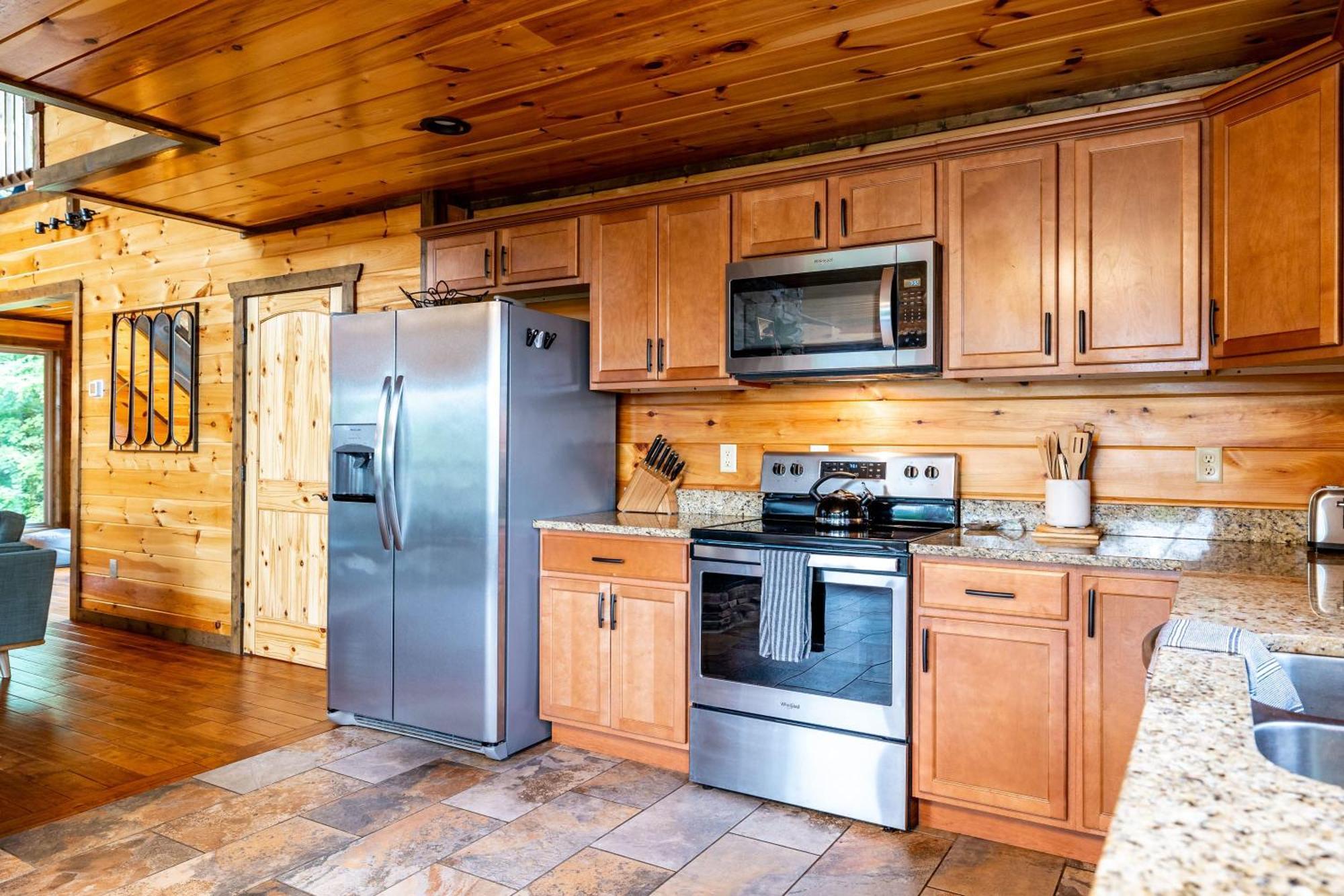 The Solstice - Amenities Galore Mountain Retreat Gatlinburg Exteriör bild
