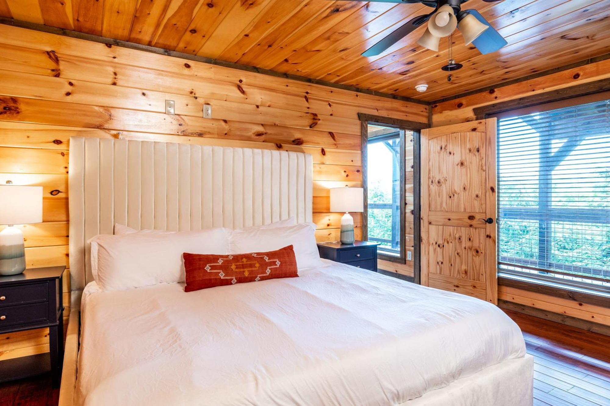 The Solstice - Amenities Galore Mountain Retreat Gatlinburg Exteriör bild