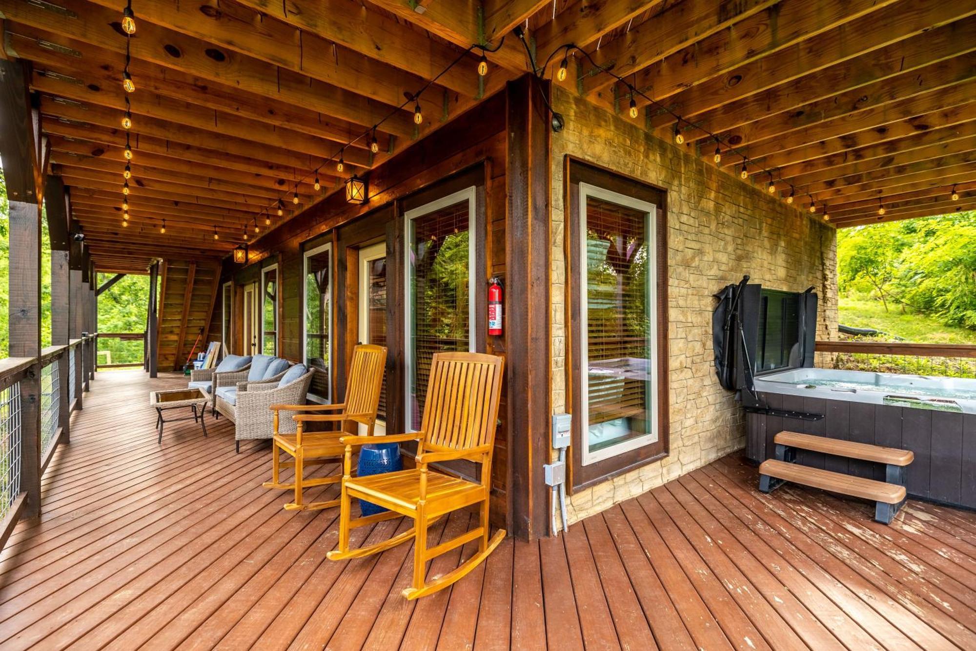 The Solstice - Amenities Galore Mountain Retreat Gatlinburg Exteriör bild