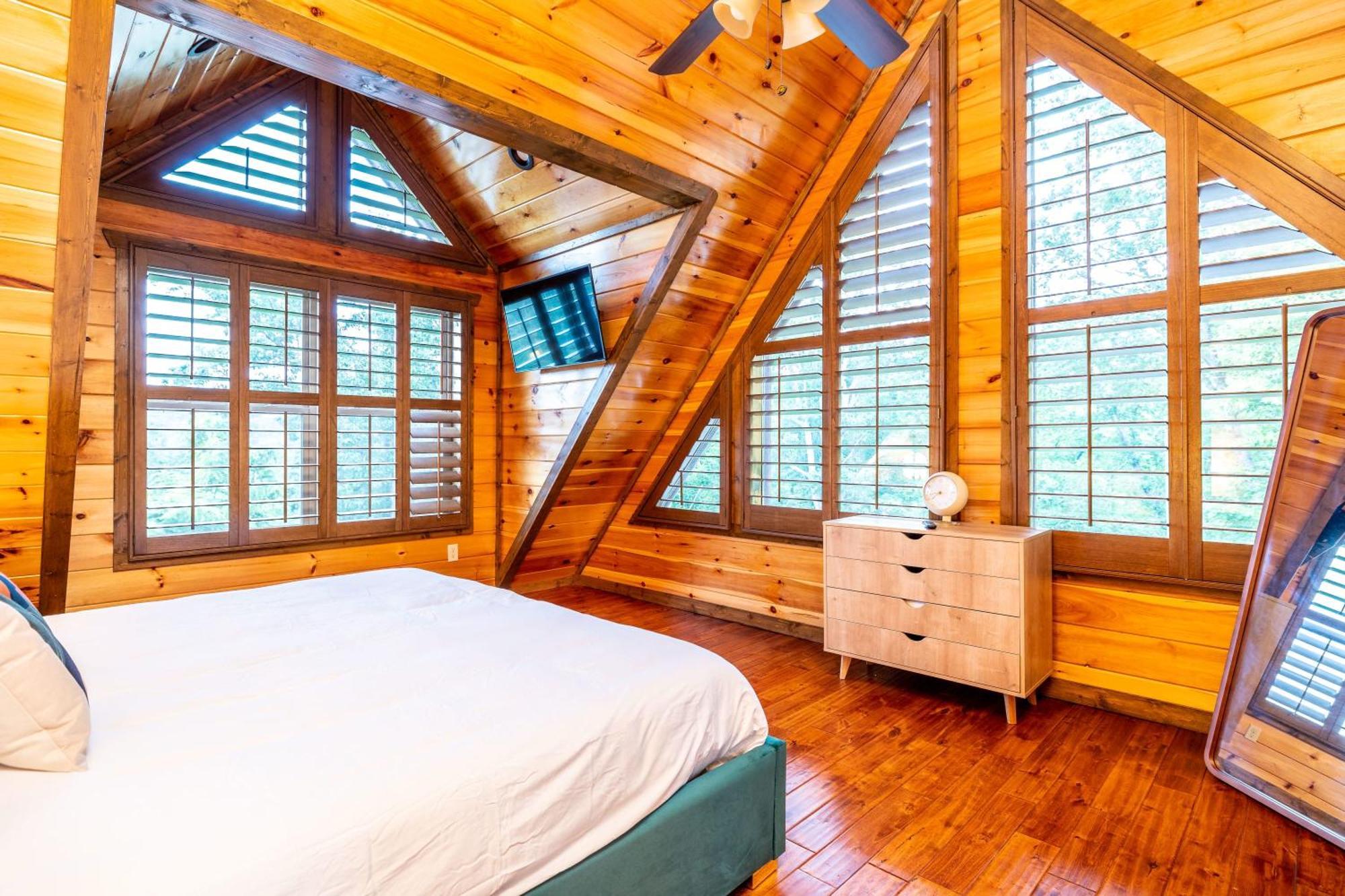The Solstice - Amenities Galore Mountain Retreat Gatlinburg Exteriör bild